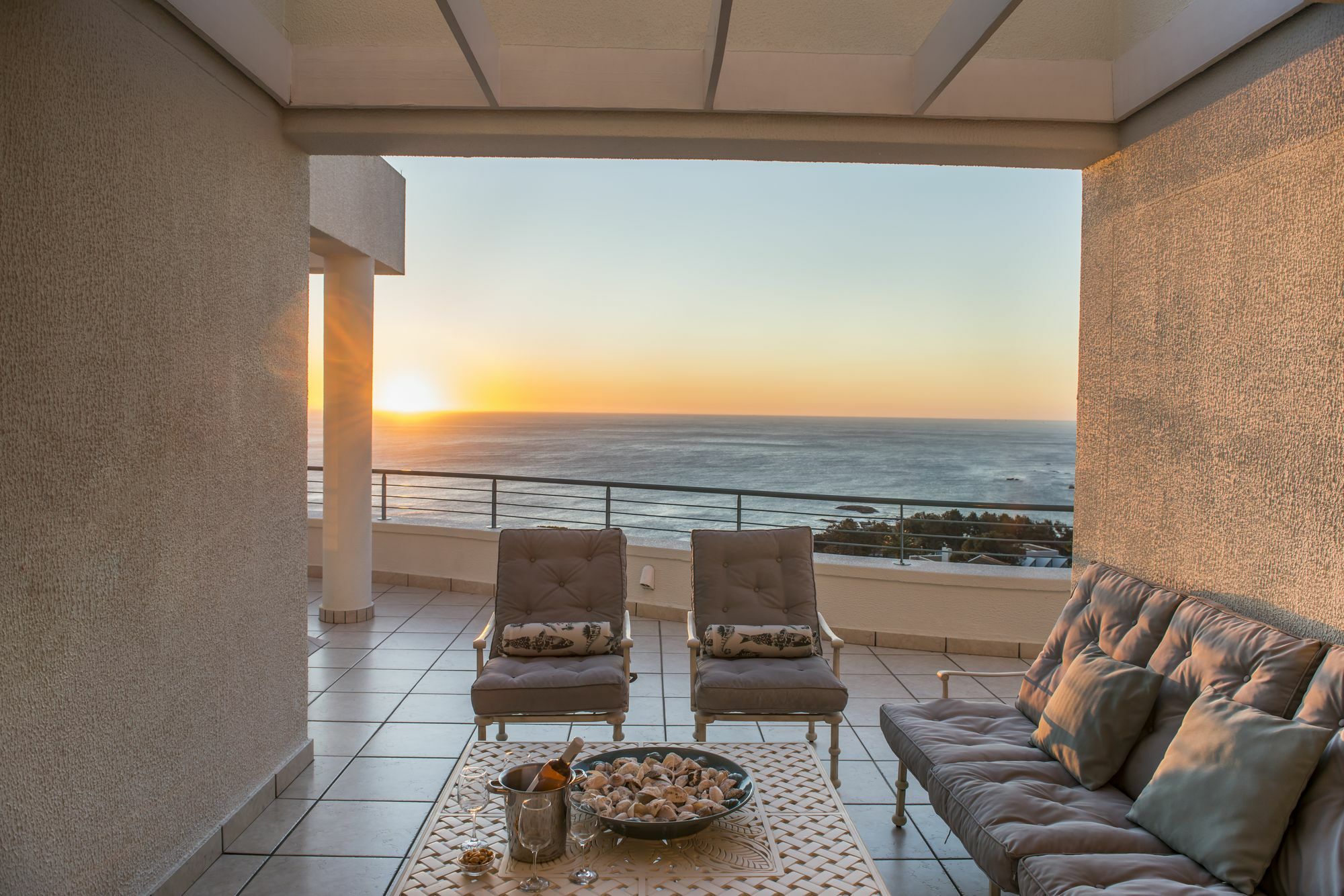 Bay Reflections Camps Bay Luxury Serviced Apartments Ciudad del Cabo Exterior foto