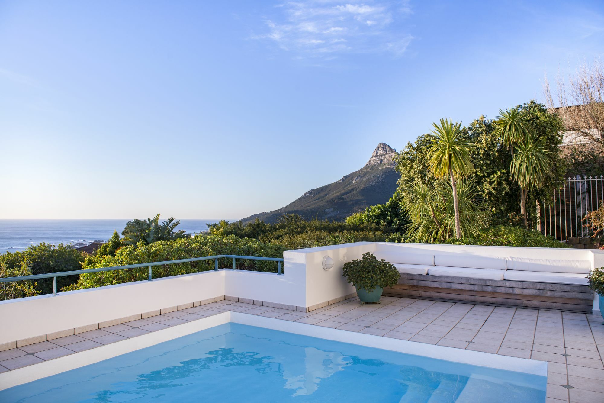 Bay Reflections Camps Bay Luxury Serviced Apartments Ciudad del Cabo Exterior foto