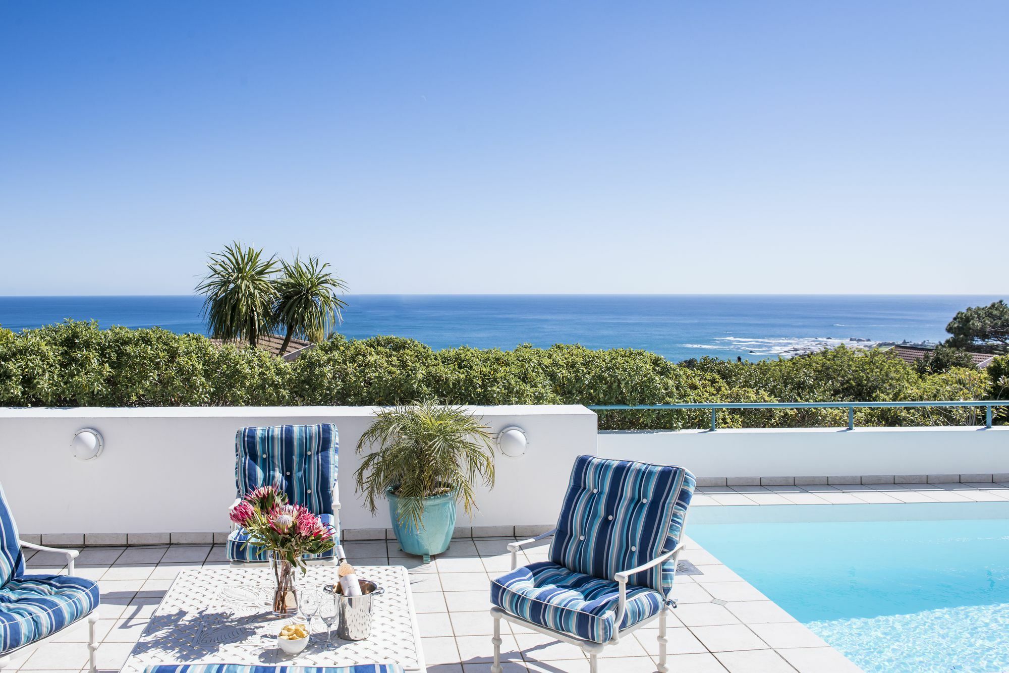 Bay Reflections Camps Bay Luxury Serviced Apartments Ciudad del Cabo Exterior foto
